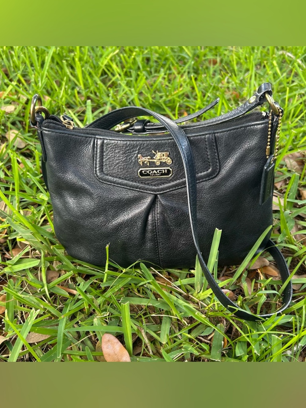Rare Authentic Vintage Coach
Y2K Madison Black Pebble...